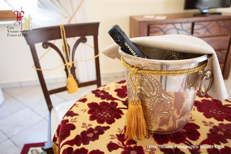 Casa Vacanze - Franco Ed Enza Bed & Breakfast San Gregorio Magno Ngoại thất bức ảnh